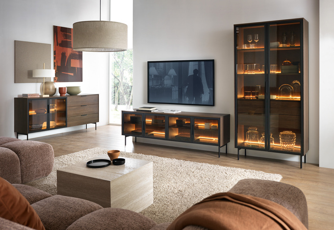 Witryna Wysoka LUMI 92 cm Dąb Dunin – Ryflowane Szkło, Czarne Uchwyty, Oświetlenie LED