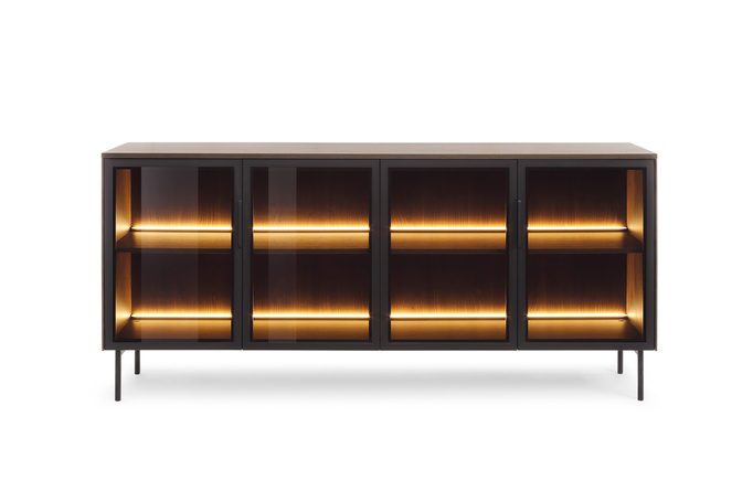 Komoda LUMI 181 cm Dąb Dunin – 4 Drzwi, Ryflowane Szkło, Oświetlenie LED